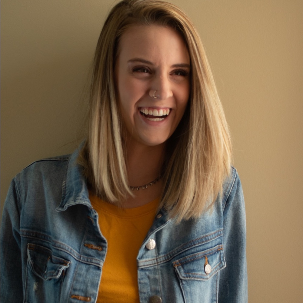 Meet your Posher, Abi